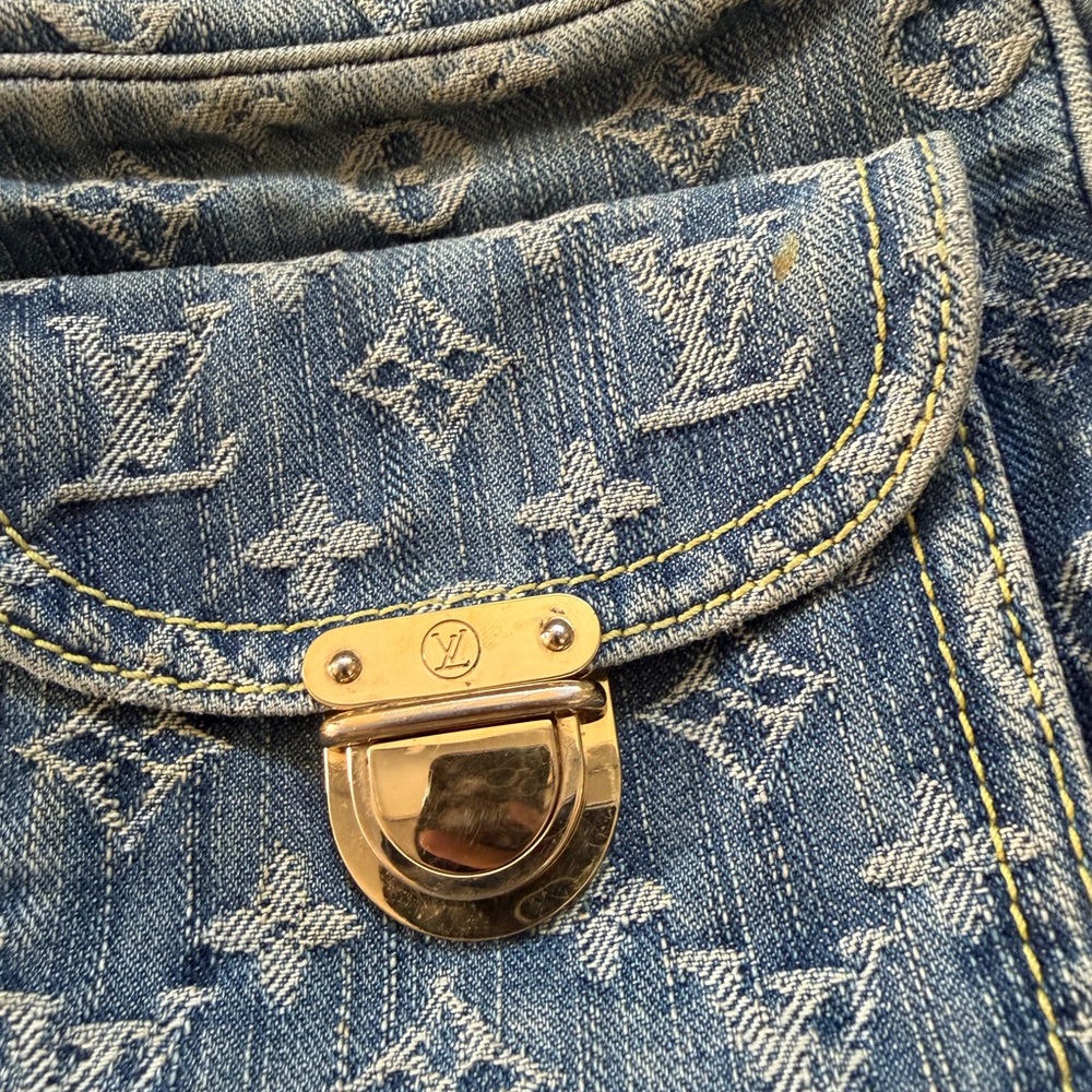 Louis Vuitton Denim Camera Bag - Picture 2 of 10